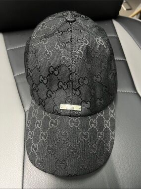 寒*喜様 GUCCI SEGA 限定キャップ　GUCCY星柄キャップ Gucci X SEGA GUCCY -Size L 58cm-Gold Stars White Baseball Hat NWT